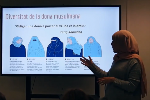 Acabar amb el racisme a classe desmuntant rumors. Versembrant